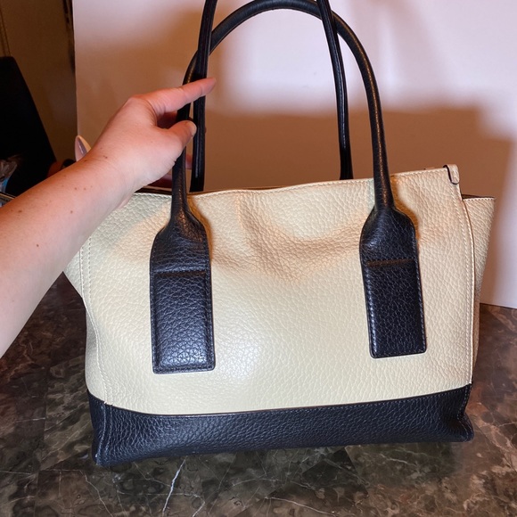 sold EUC Ivory and Black Kate Spade Leather - Picture 10 of 12